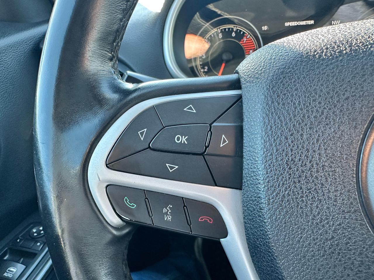 2017 Jeep Cherokee Trailhawk4X4 HTD-Leather PanoRoof NAV RvCam XM A/C Photo