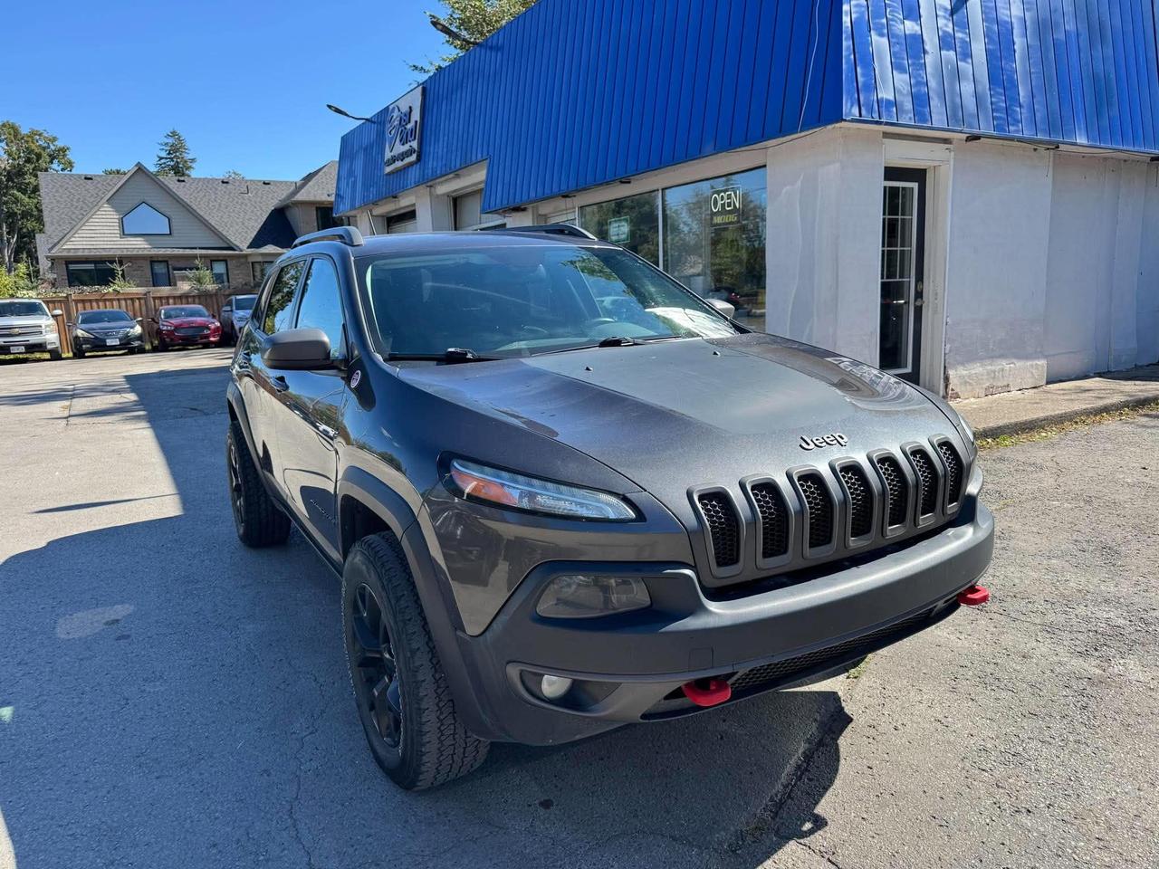 2016 Jeep Cherokee 4WD 4dr Trailhawk - Photo #2