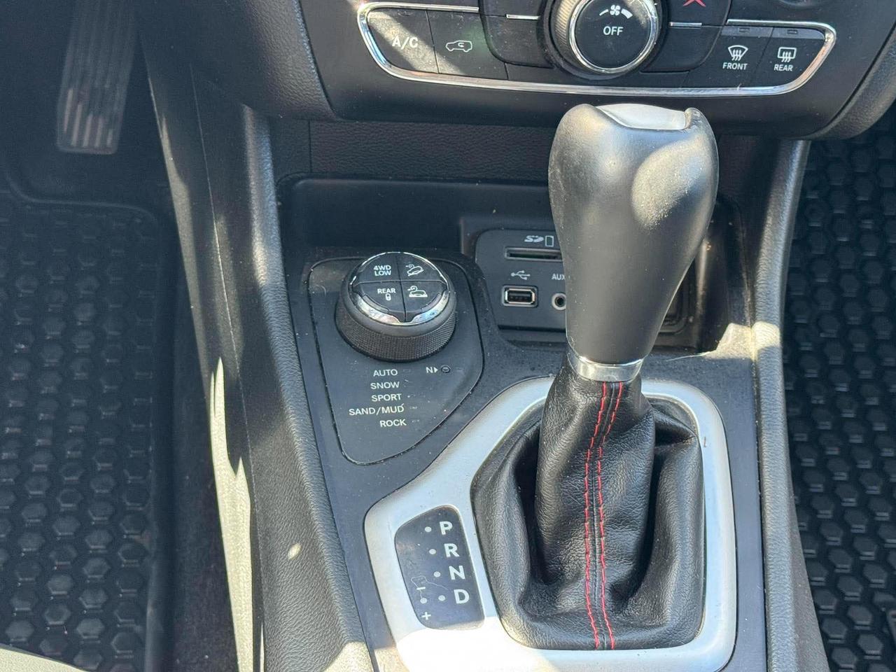2016 Jeep Cherokee 4WD 4dr Trailhawk Photo