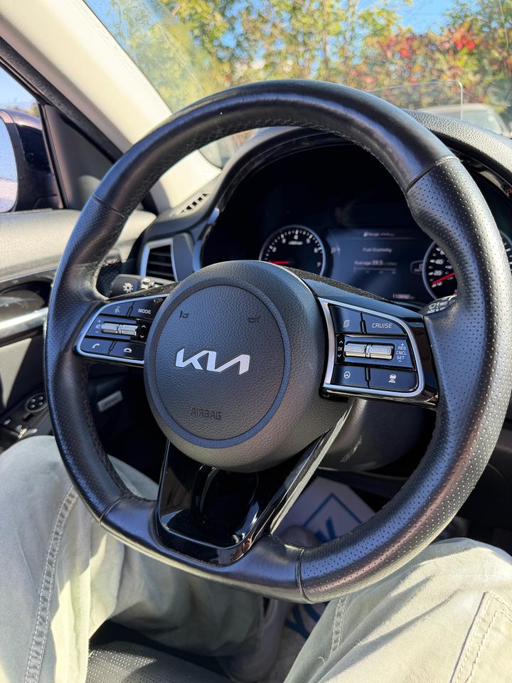 2022 Kia Seltos SX Turbo Photo