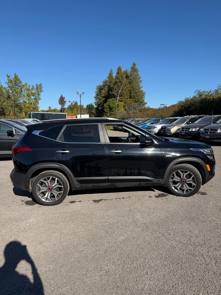 2022 Kia Seltos SX Turbo Photo