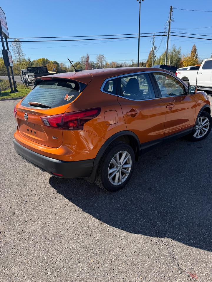 2018 Nissan Qashqai SV Photo4