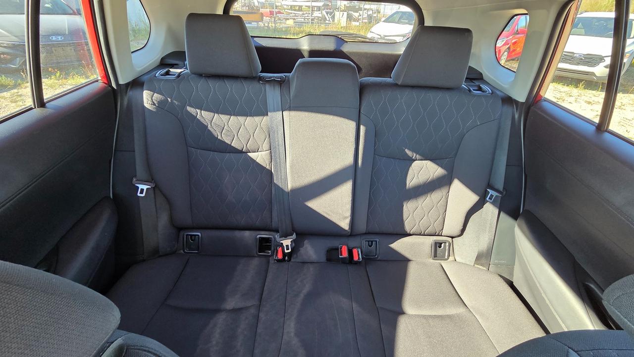 2023 Toyota Corolla Cross LE Photo