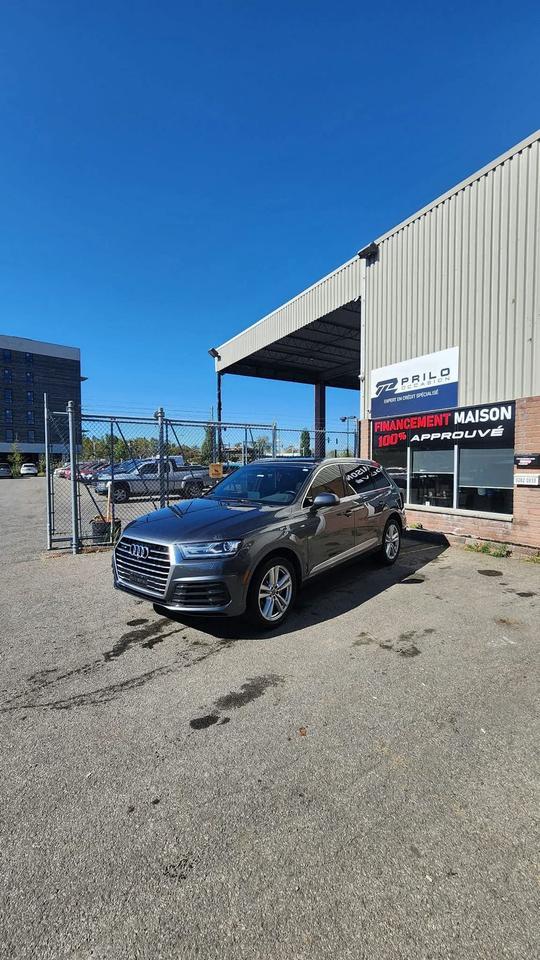 Gray 2017 Audi Q7 SUV / Crossover Automatic
