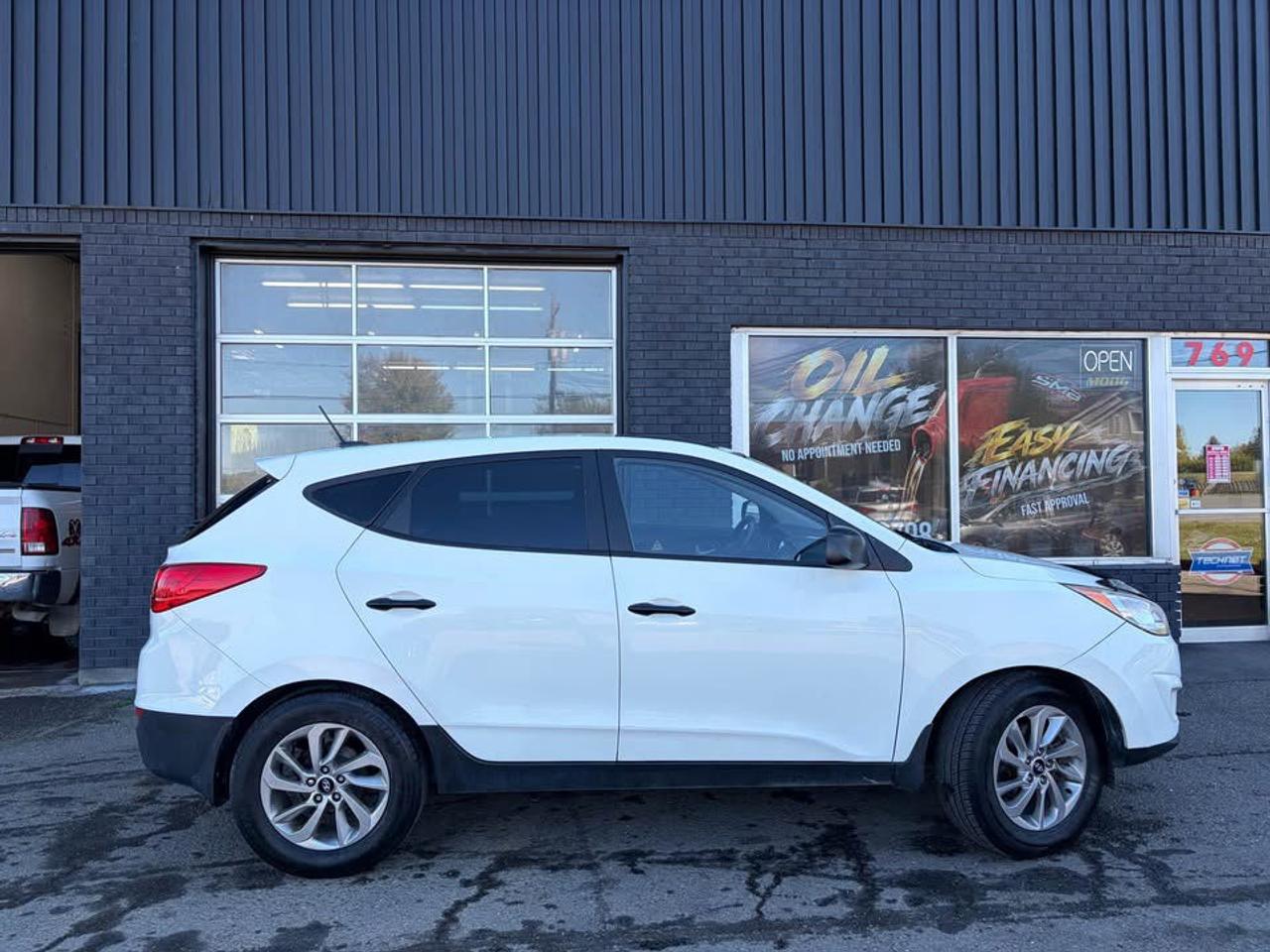  2013 Hyundai Tucson GL FWD   