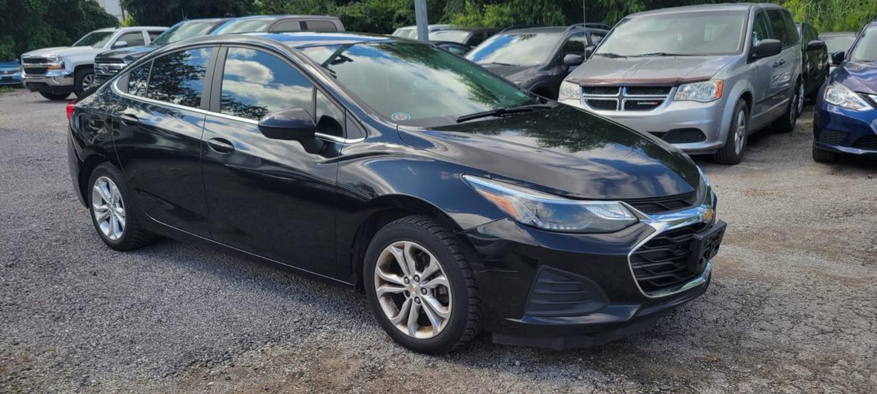 Black 2019 Chevrolet Cruze Sedan Front-Wheel Drive Automatic
