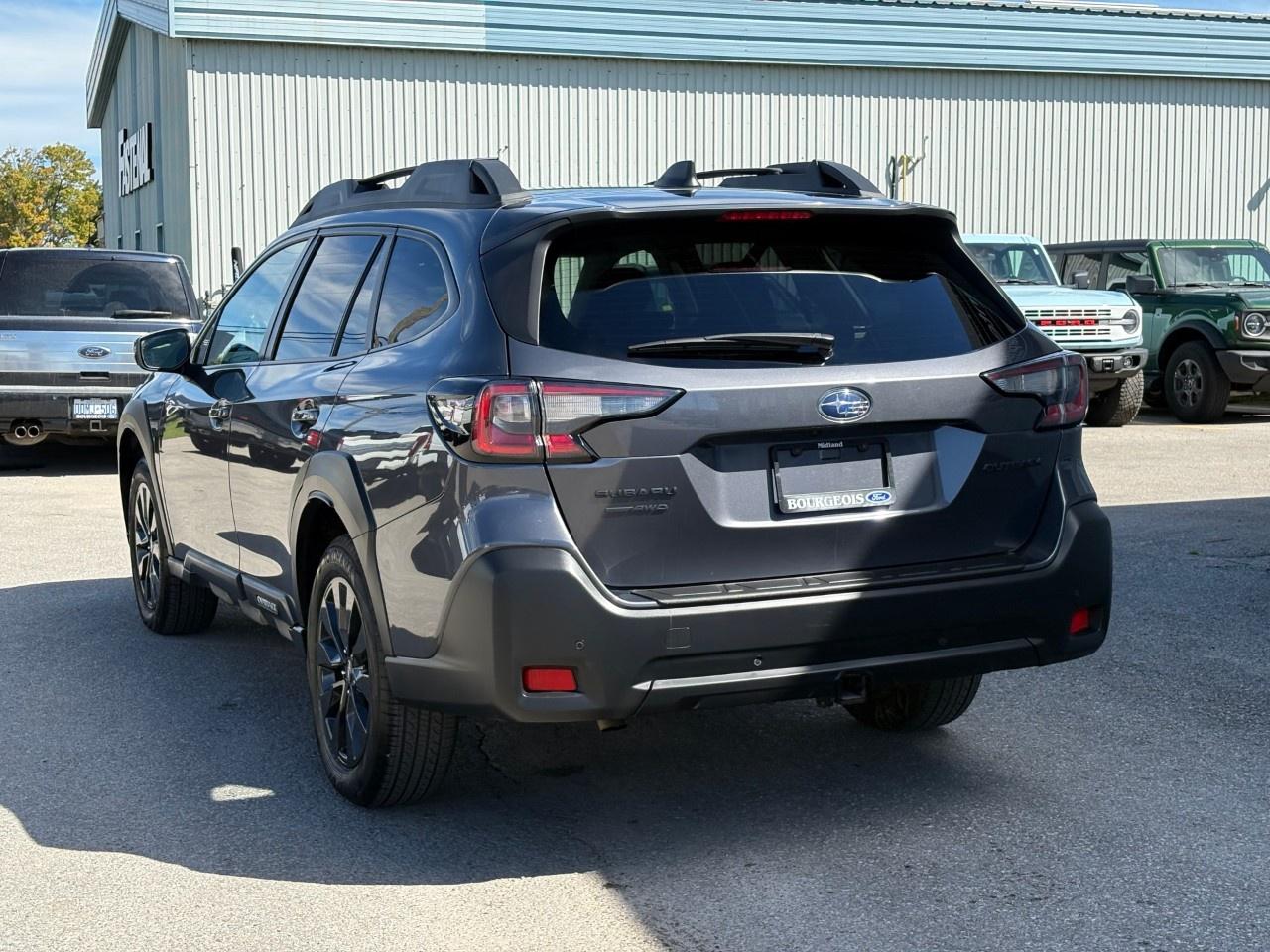 2023 Subaru Outback Onyx CVT Photo