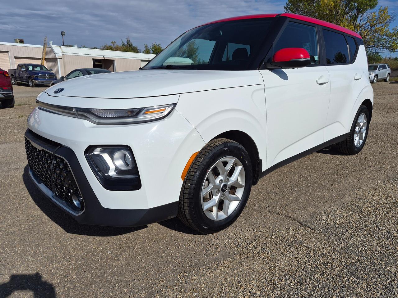 White 2020 Kia Soul Wagon Continuously Variable Transmission