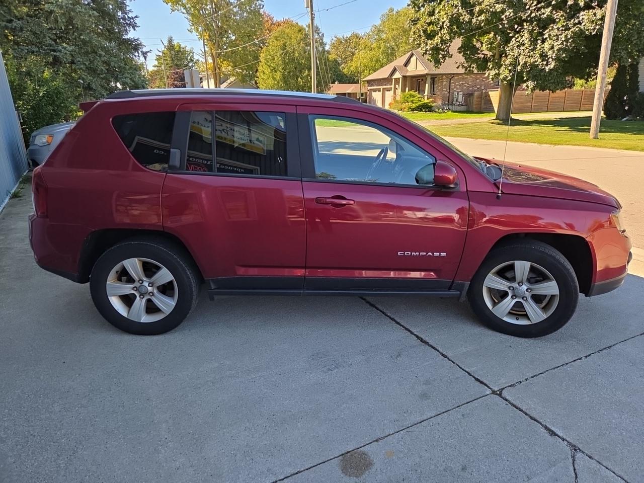 2014 Jeep Compass NORTH Photo