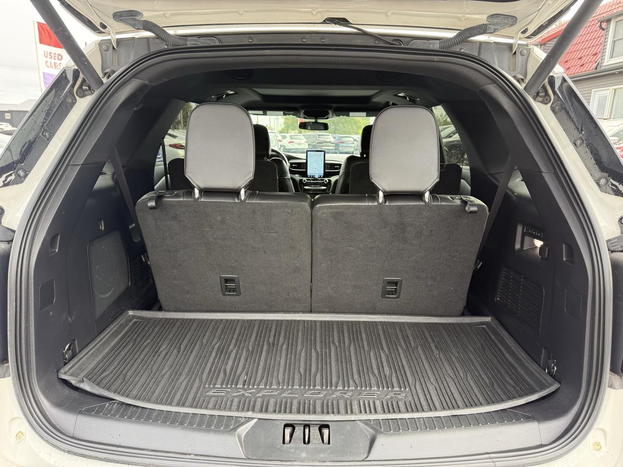 2022 Ford Explorer ST 4WD Photo