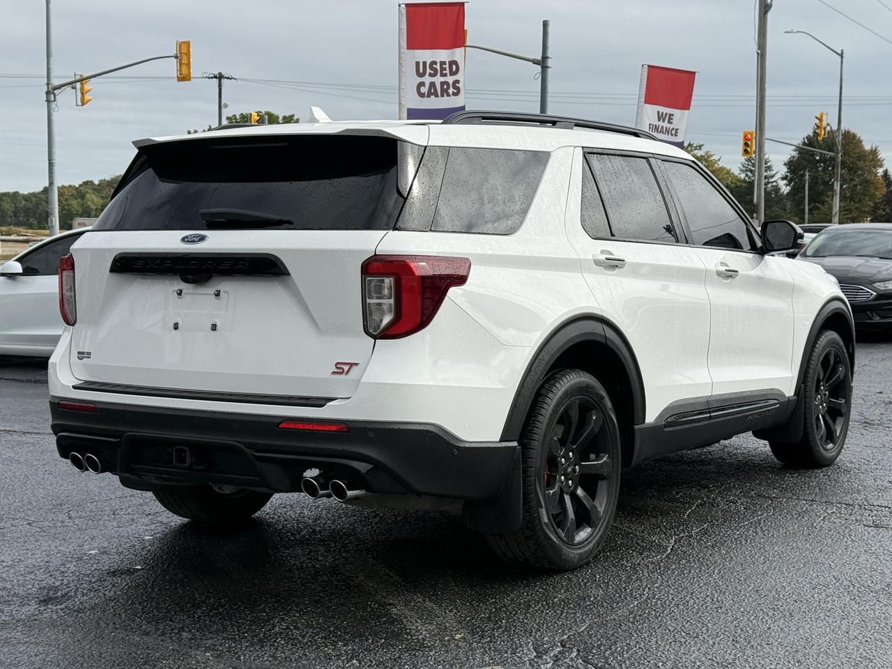 2022 Ford Explorer ST 4WD Photo