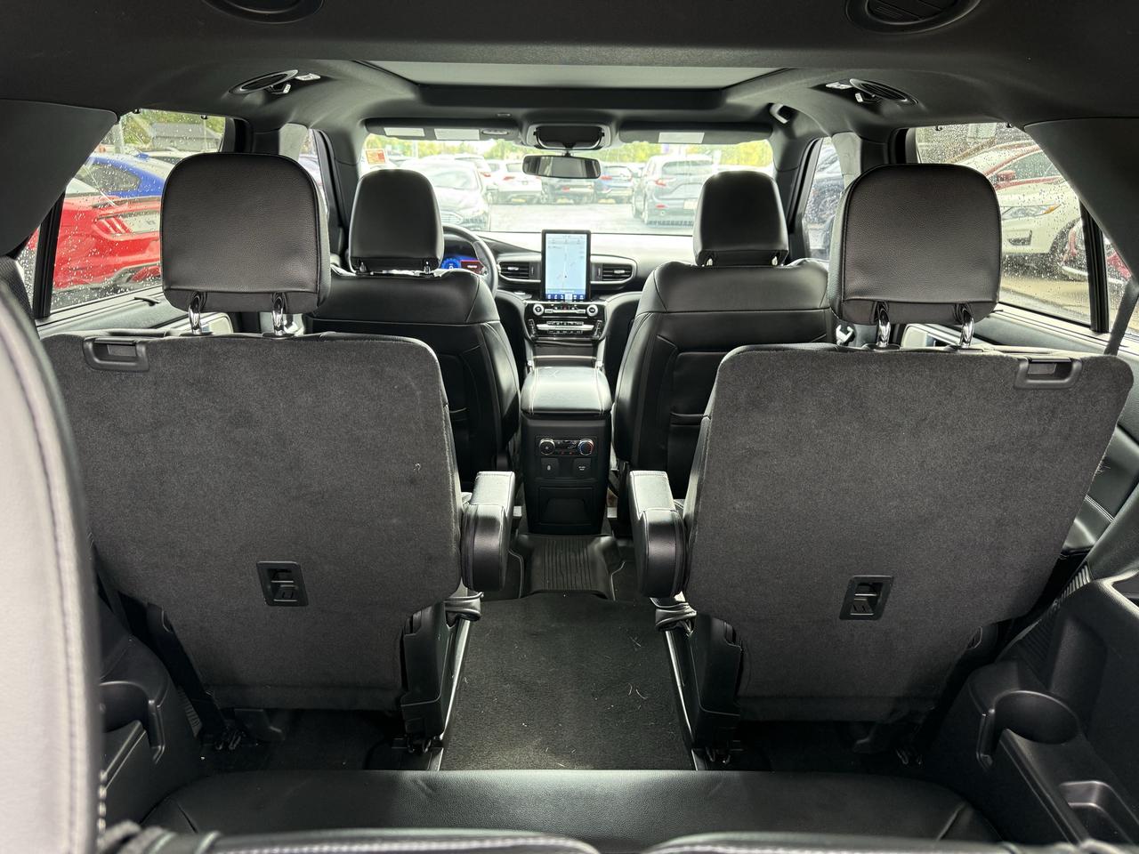 2022 Ford Explorer ST 4WD Photo