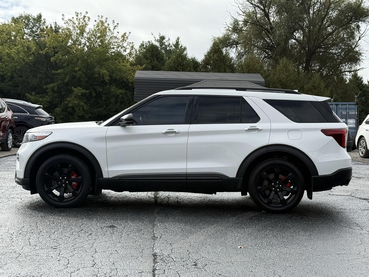 2022 Ford Explorer ST 4WD Photo
