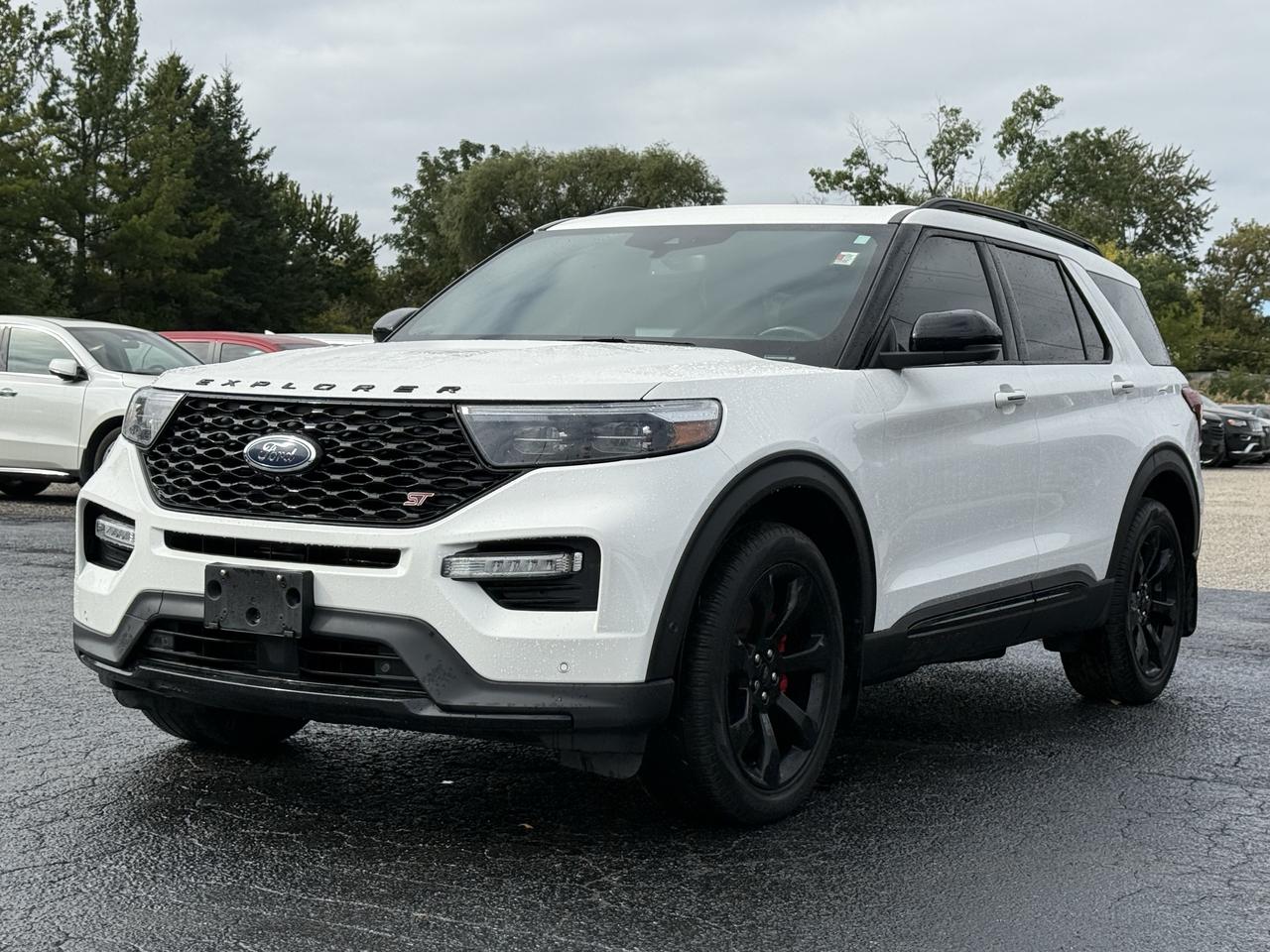 2022 Ford Explorer ST 4WD Photo