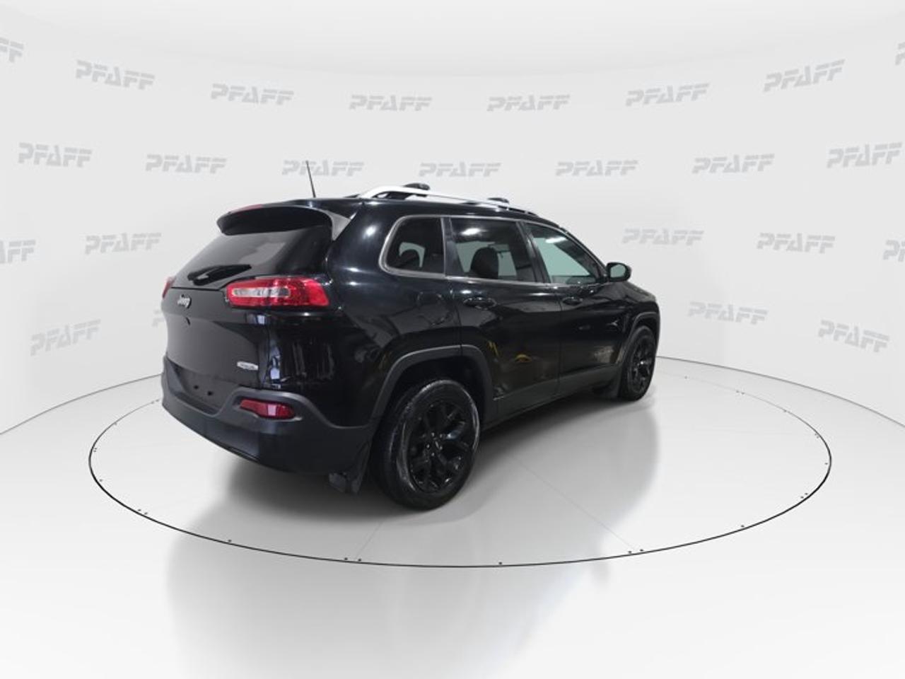 2017 Jeep Cherokee Latitude Photo