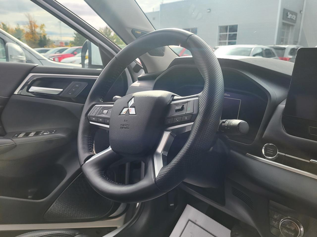 2025 Mitsubishi Outlander GT S-AWC Photo
