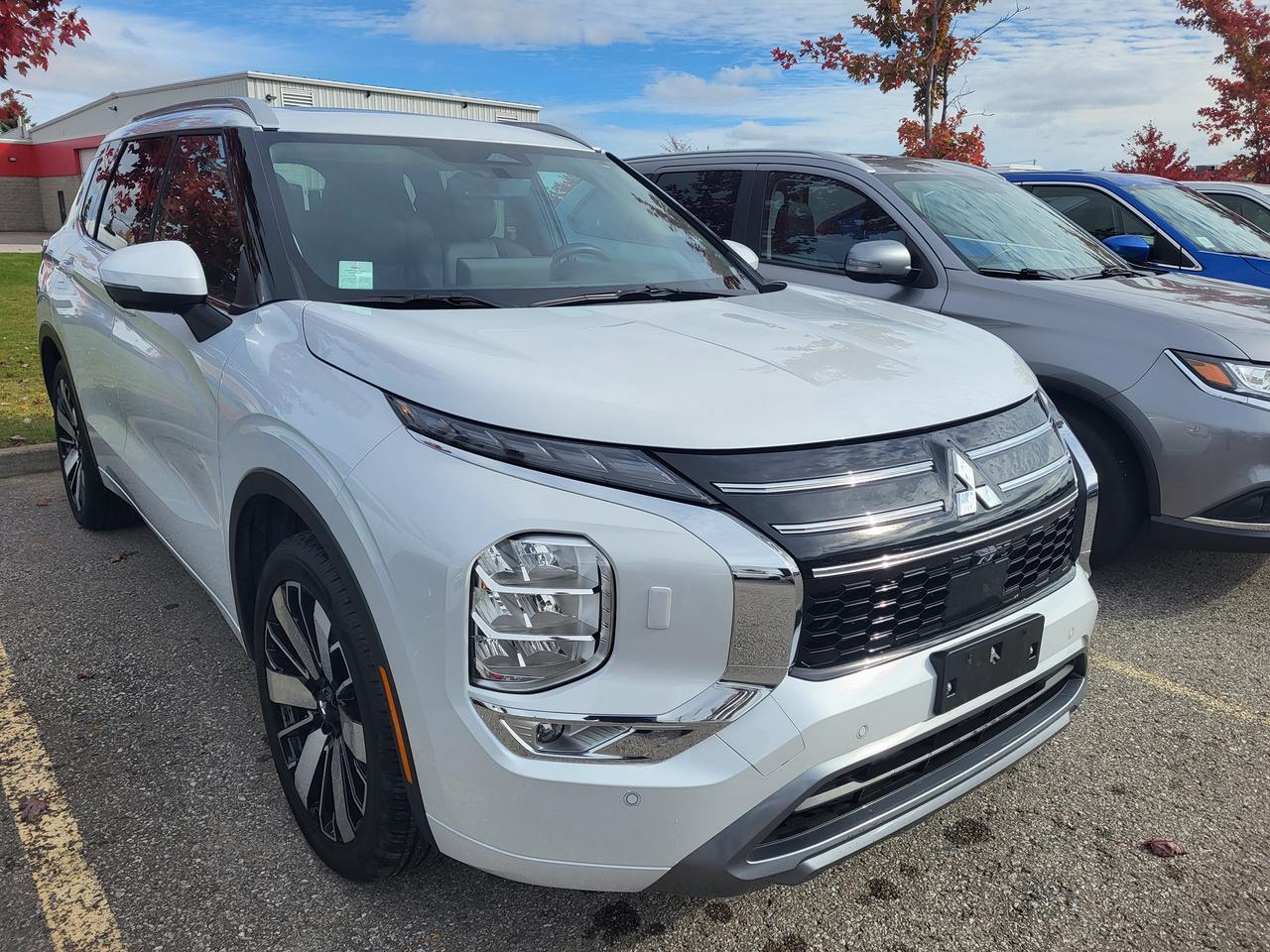 2025 Mitsubishi Outlander GT S-AWC Photo