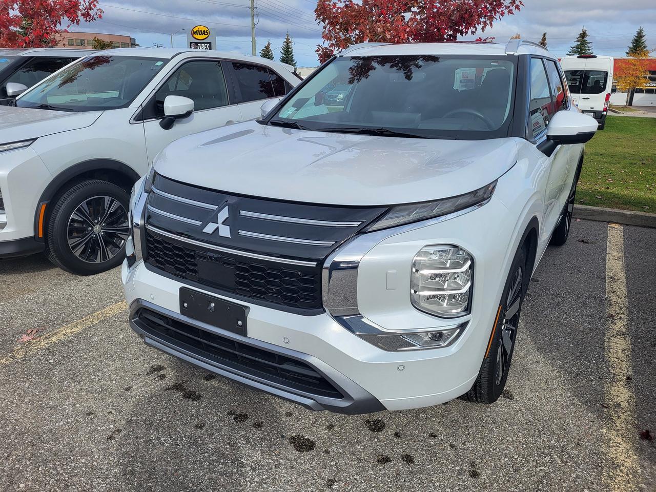 2025 Mitsubishi Outlander GT S-AWC Photo0