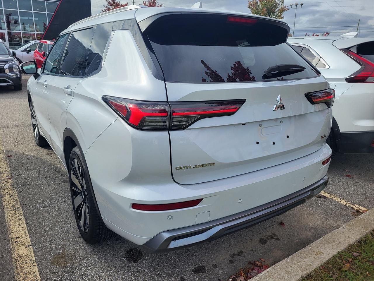 2025 Mitsubishi Outlander GT S-AWC Photo