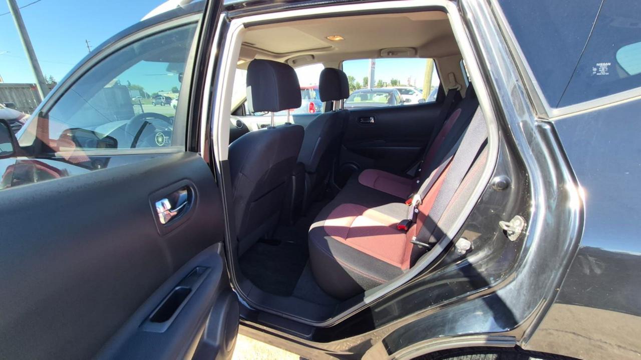2010 Nissan Rogue SL, ONLY 46,000, NO ACCIDENT, 1 OWNER, CERTIFIED Photo