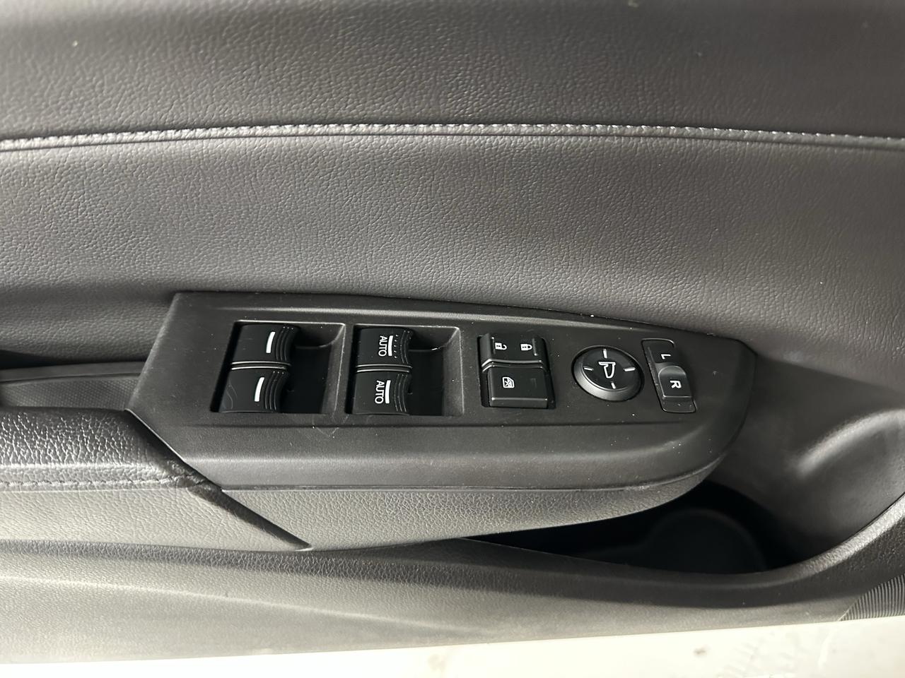 2013 Acura ILX Premium Pkg Photo37