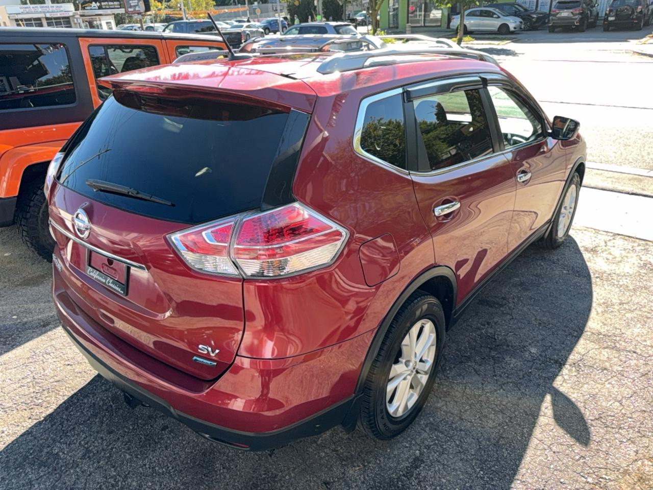 2014 Nissan Rogue SV Photo