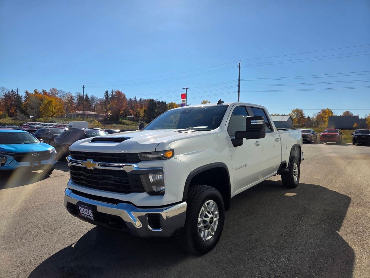 2026 Chevrolet Silverado 2500 HD 4WD Crew Cab Standard Box LT Photo3