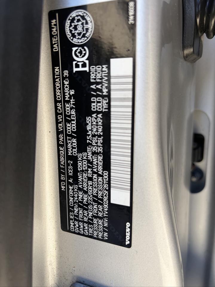 2015 Volvo XC60 T6 Premier Plus Photo