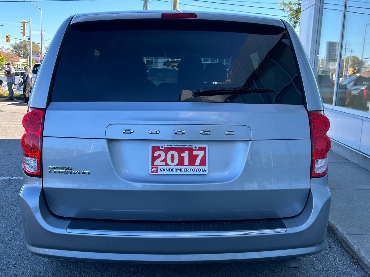 2017 Dodge Grand Caravan CVP/SXT ONE OWNER+ONLY 123,234 KMS! Photo