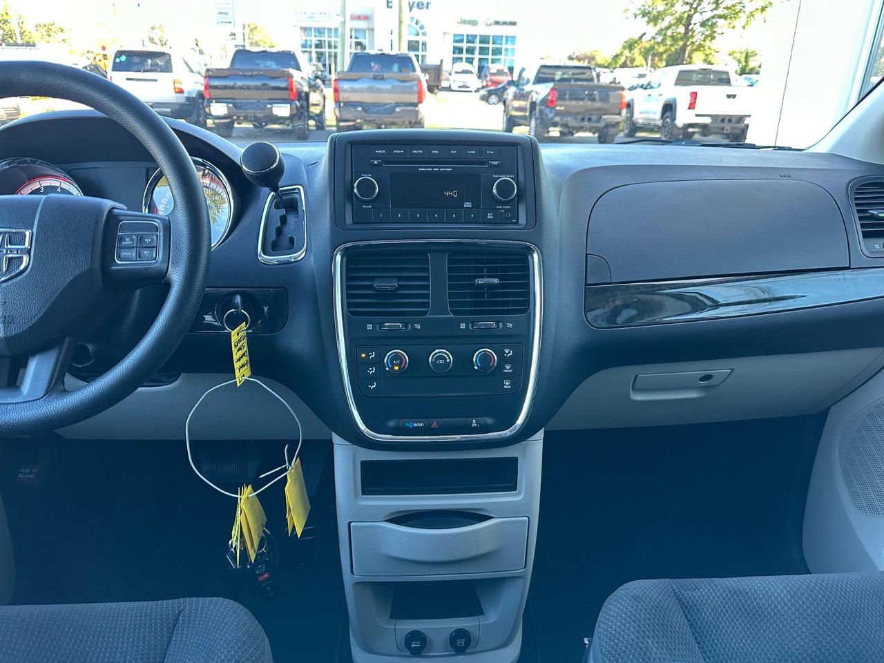 2017 Dodge Grand Caravan CVP/SXT ONE OWNER+ONLY 123,234 KMS! Photo