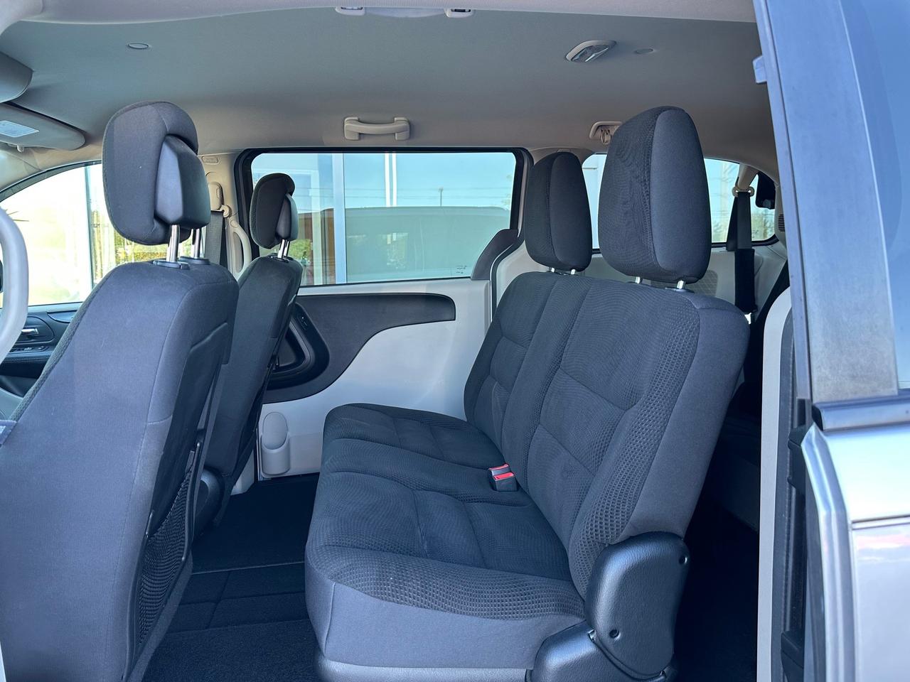 2017 Dodge Grand Caravan CVP/SXT ONE OWNER+ONLY 123,234 KMS! Photo