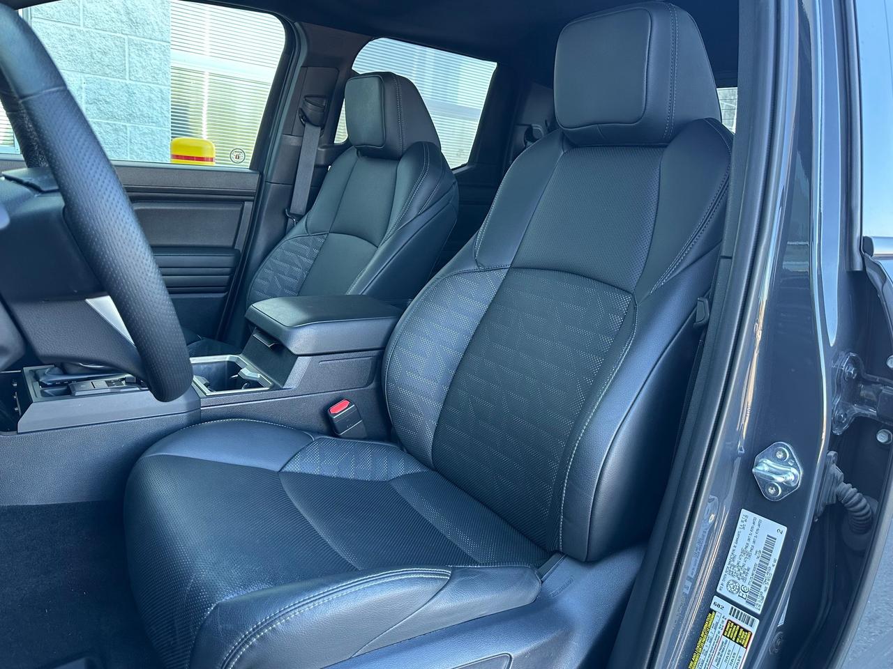 2025 Toyota TACOMA HYBRID HYBRID TRD OFF ROAD PREMIUM! Photo