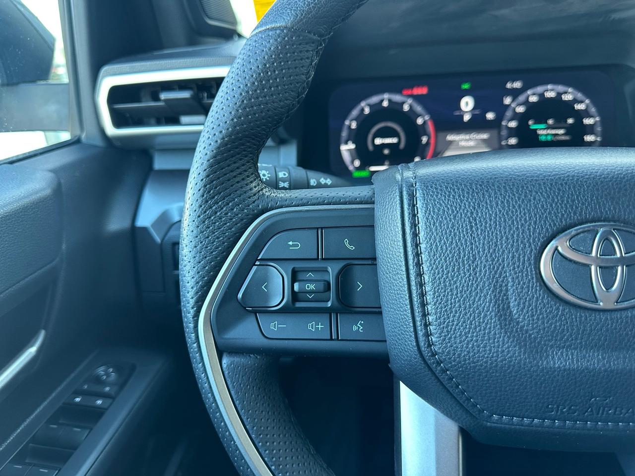 2025 Toyota TACOMA HYBRID HYBRID TRD OFF ROAD PREMIUM! Photo