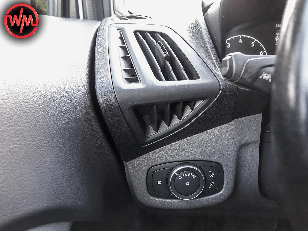 2020 Ford Transit Connect XLT*WIRELESS CHARGER*APPLE CARPLAY*NAVI*REVCAM*BT Photo