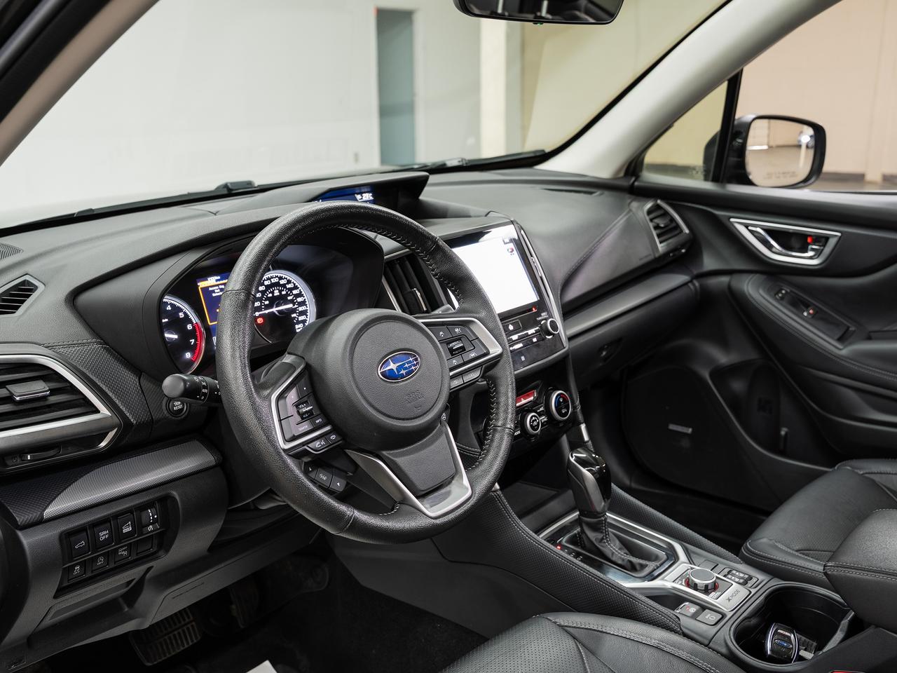 2019 Subaru Forester LIMITED AWD | EyeSight Pkg | Pano roof | CarPlay Photo