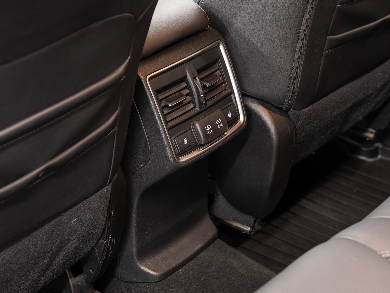 2019 Subaru Forester LIMITED AWD | EyeSight Pkg | Pano roof | CarPlay Photo