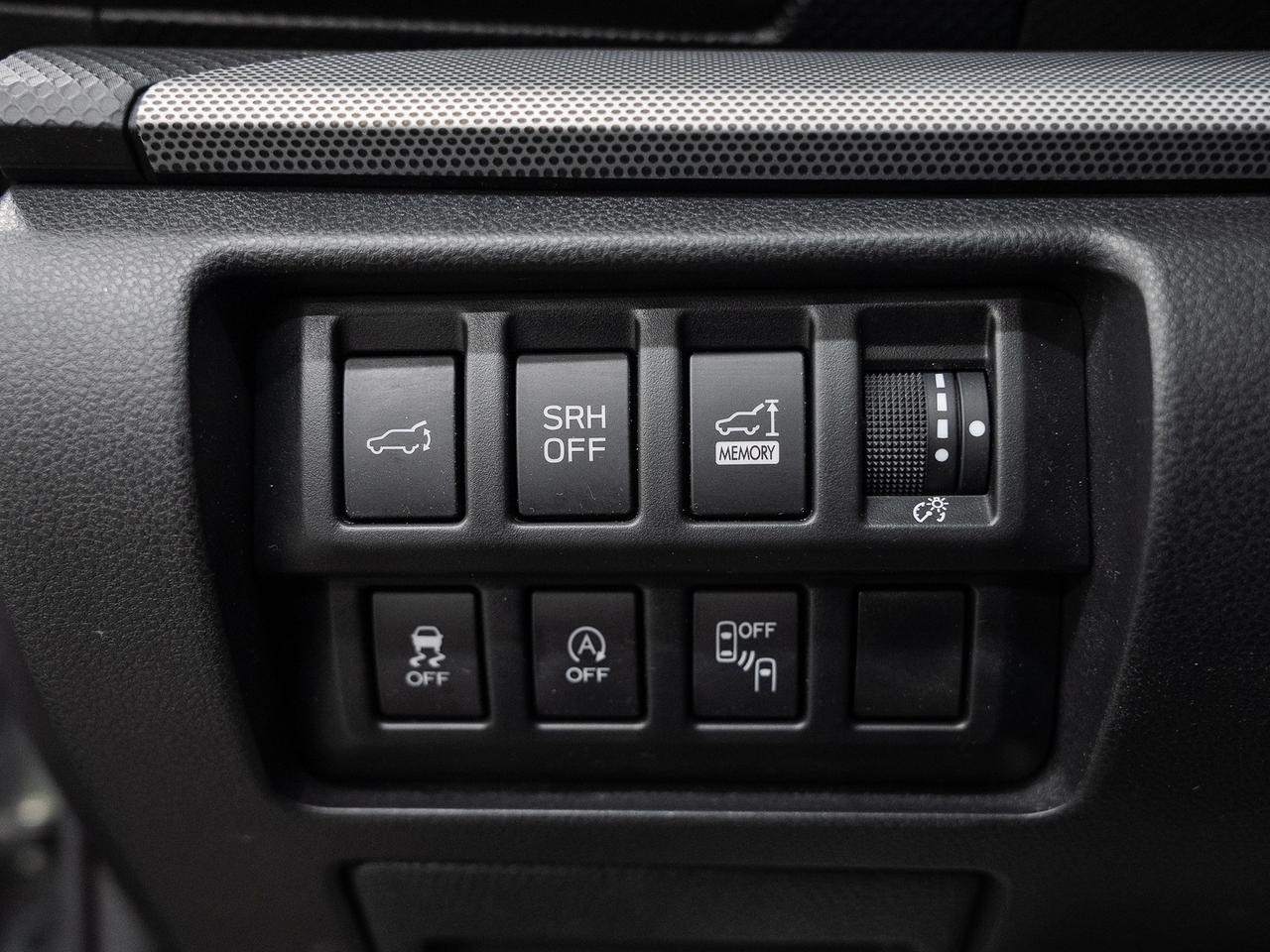 2019 Subaru Forester LIMITED AWD | EyeSight Pkg | Pano roof | CarPlay Photo