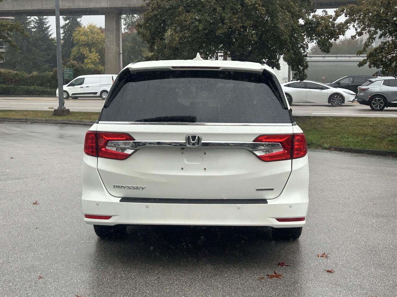 2019 Honda Odyssey Touring - Photo #7