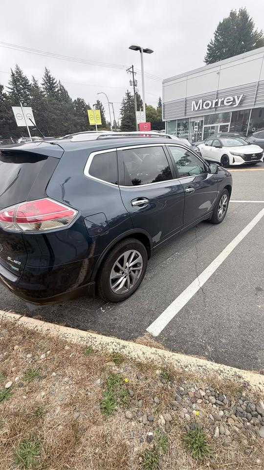 2015 Nissan Rogue SL - Photo #5