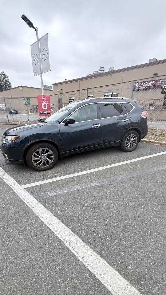 2015 Nissan Rogue SL - Photo #2