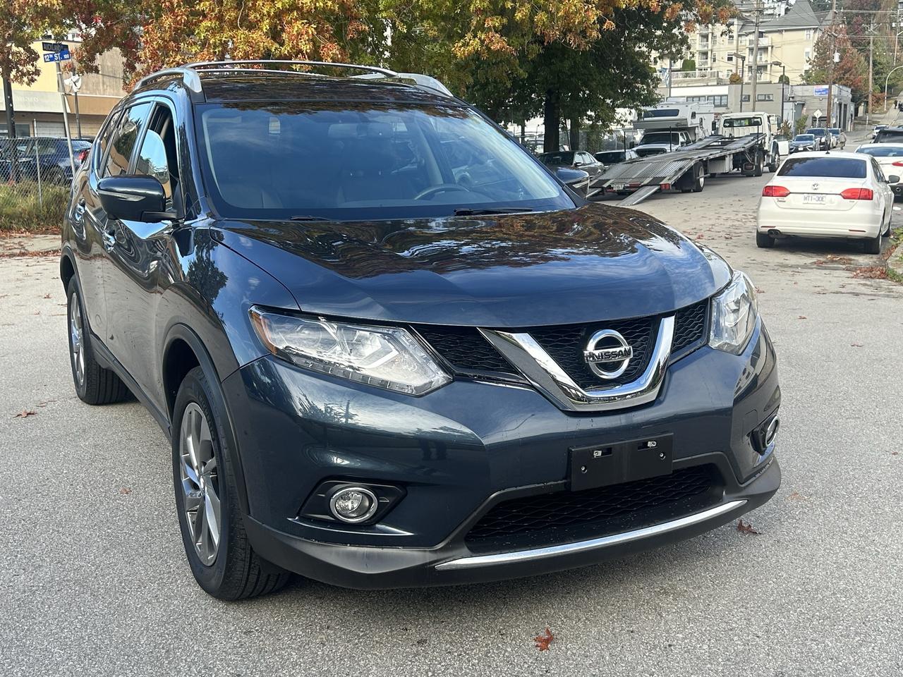 2015 Nissan Rogue SL Photo