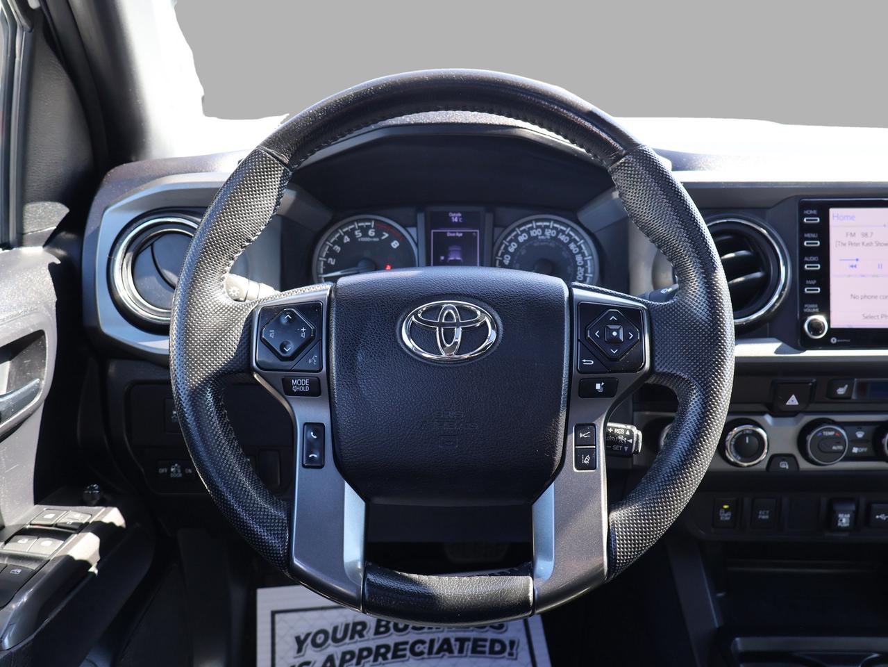 2020 Toyota Tacoma TRD SPORT 4WD CAMERA NAV BLUETOOTH LEATHER HEATED SEATS SUNROOF CRUISE ALLOYS Photo