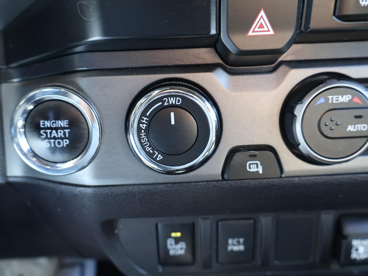 2020 Toyota Tacoma TRD SPORT 4WD CAMERA NAV BLUETOOTH LEATHER HEATED SEATS SUNROOF CRUISE ALLOYS Photo