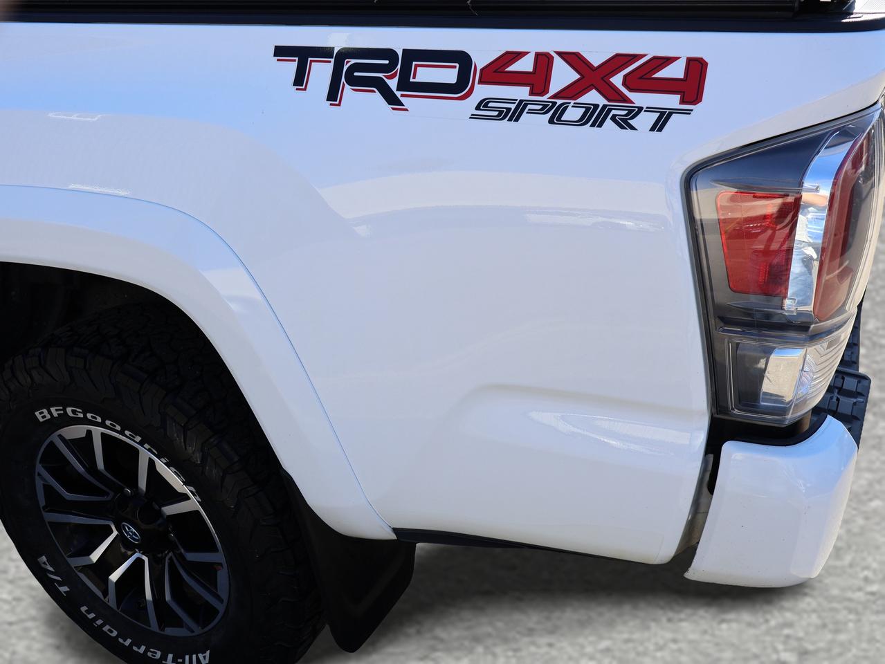 2020 Toyota Tacoma TRD SPORT 4WD CAMERA NAV BLUETOOTH LEATHER HEATED SEATS SUNROOF CRUISE ALLOYS Photo