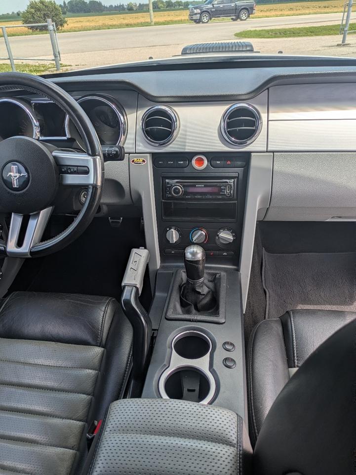2007 Ford Mustang GT / CS Photo