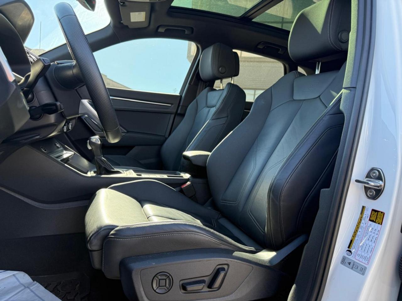 2024 Audi Q3 PROGRESSIV S LINE /QUATTRO /PANO ROOF /CARPLAY Photo