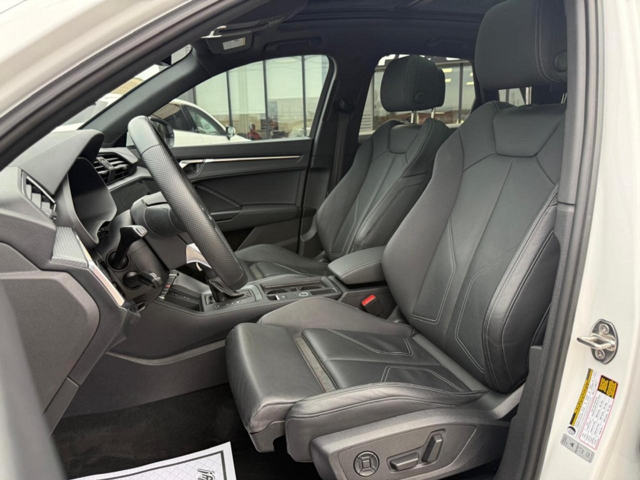 2024 Audi Q3 PROGRESSIV S LINE /QUATTRO /PANO ROOF /CARPLAY Photo