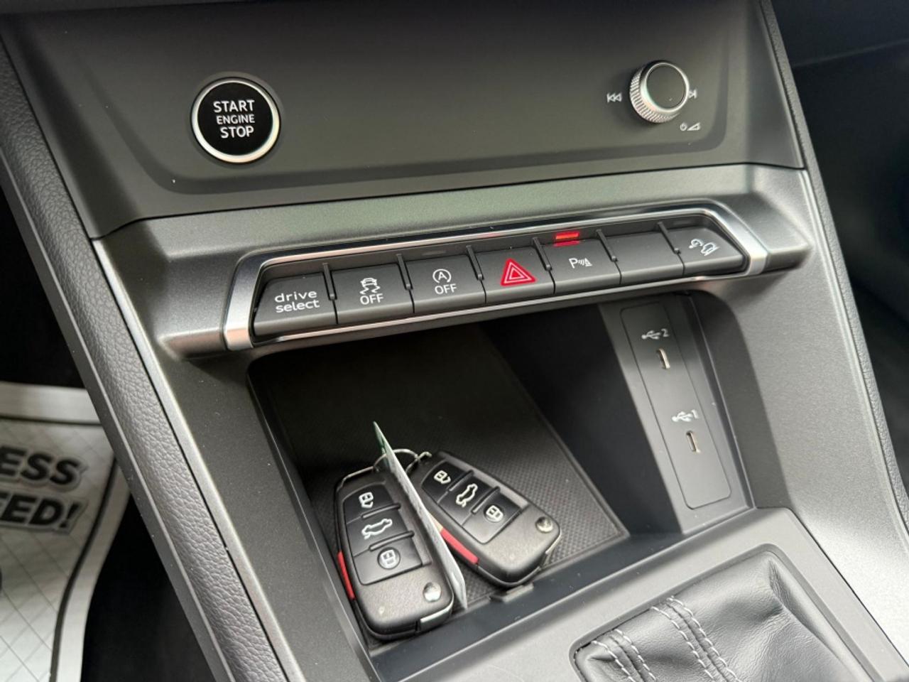 2024 Audi Q3 PROGRESSIV S LINE /QUATTRO /PANO ROOF /CARPLAY Photo