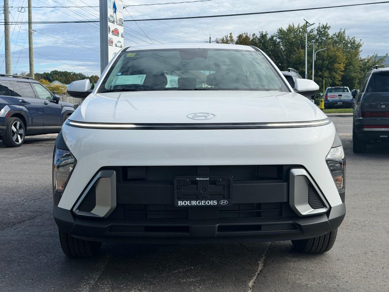 2027 Hyundai KONA 2.0L Essential AWD Photo