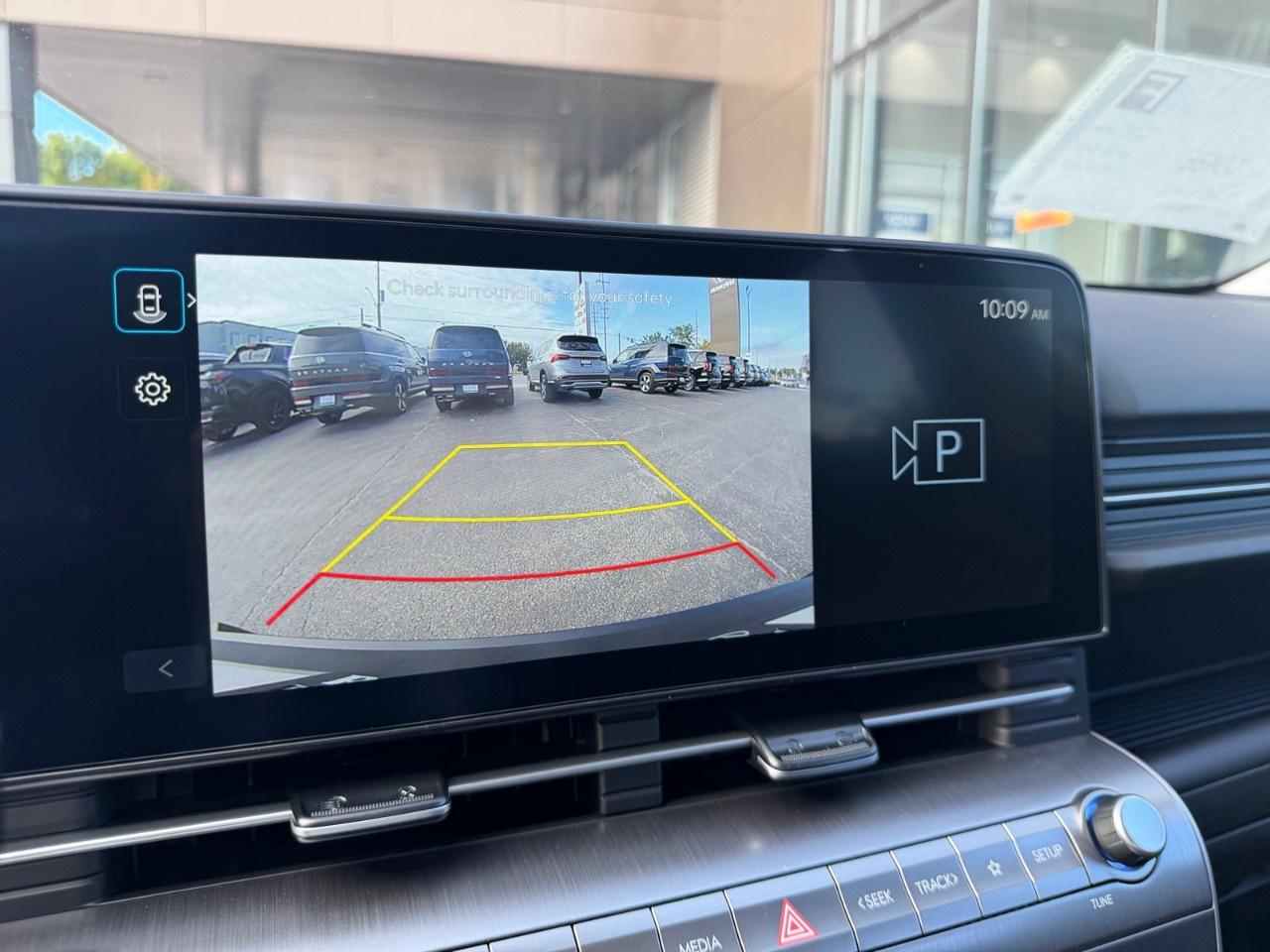 2027 Hyundai KONA 2.0L Essential AWD Photo